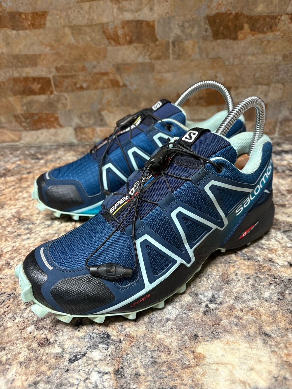 Salomon Speedcross 4 Trail Running Hiking Sneaker Size 7